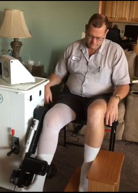 a3d9bc_2a27e51fd08b4b528c789379b756d548~mv2 X10 Therapy | "minimally invasive" knee replacement?
